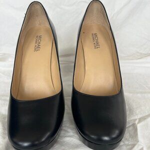 Classic Michael Michael Kors Black Leather platform heals pump size 8M
